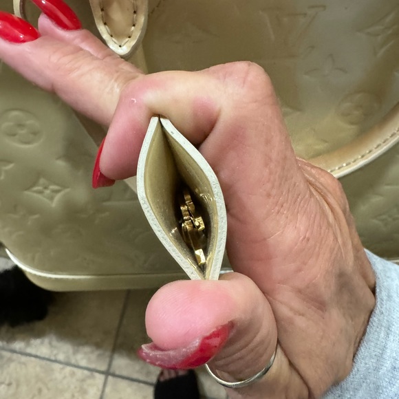 SOLD🌺SOLD🌺SOLD🌺🌺🌺🌺🌺🌺 - Picture 4 of 12